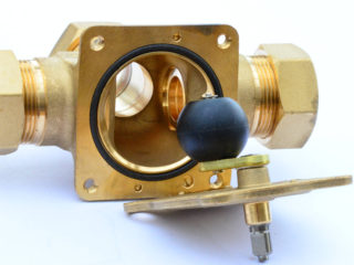 Internal view of Honeywell V4073A motorised valve